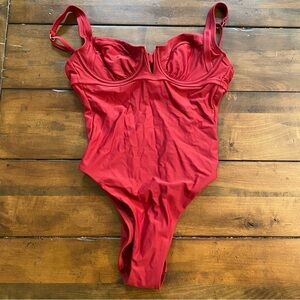 Shade & Shore NWT Red One Piece Swimsuit, size Small